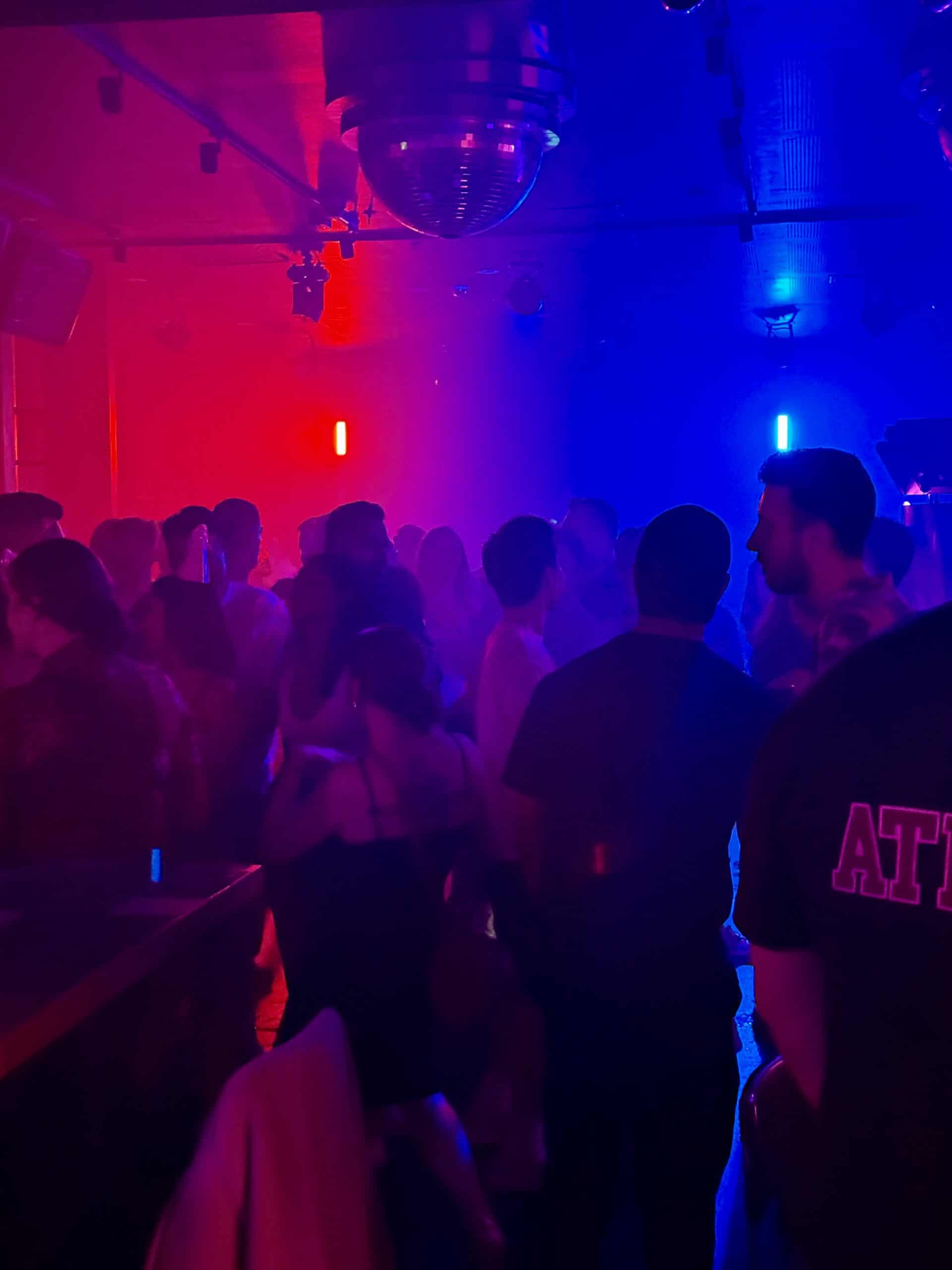 gay bars Sydney